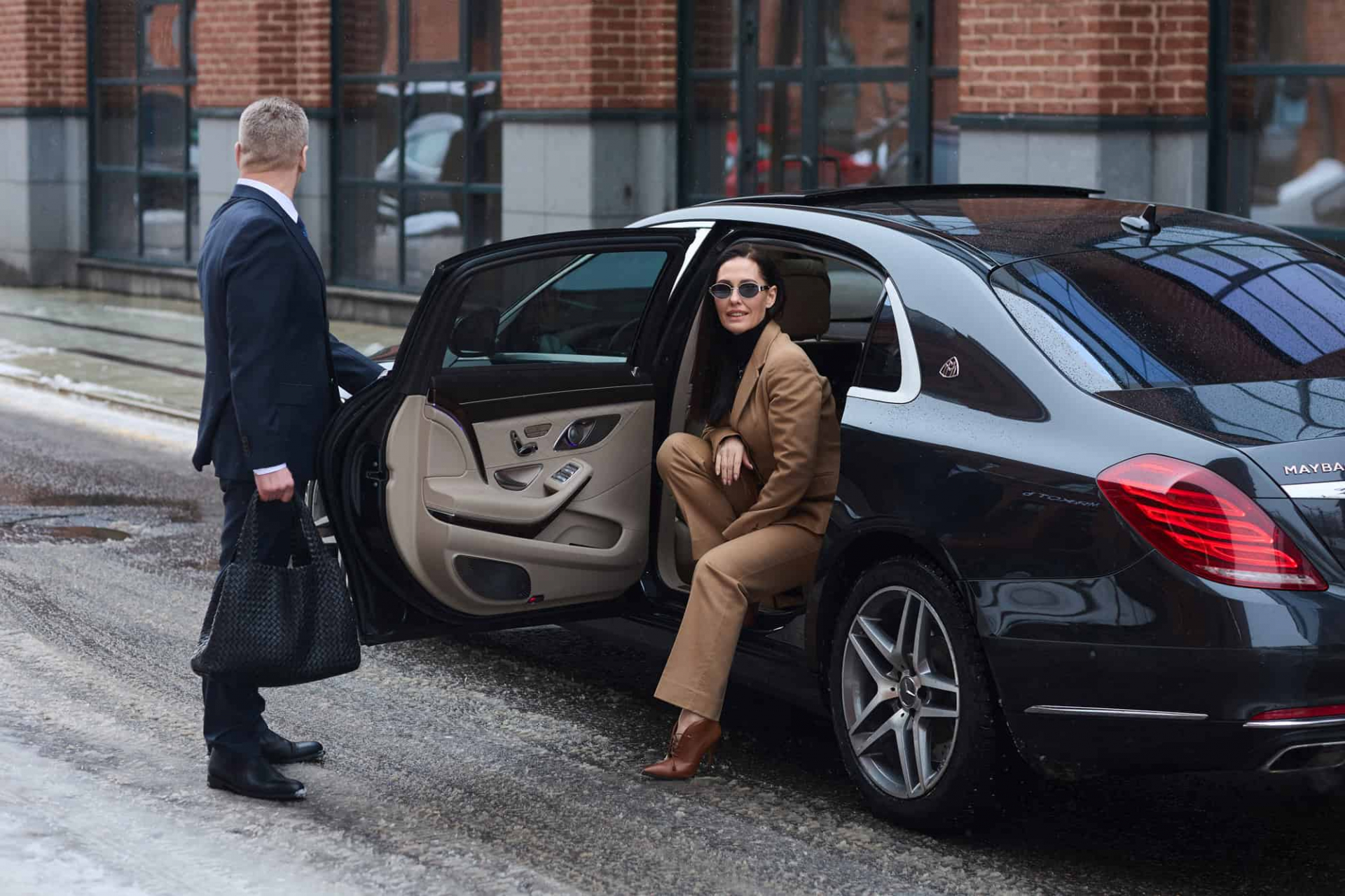 Why Hadley Park Chauffeur Service Is the Ultimate Luxury Experience